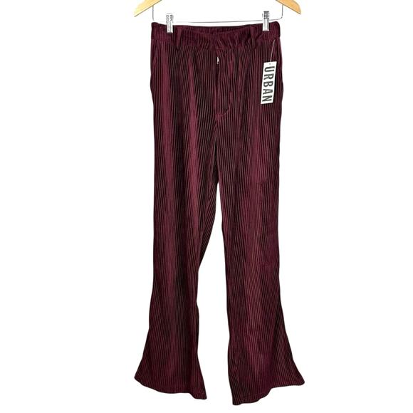 Urban Outfitters Burgundy Corduroy Flare Pants Size 6 Wine NWT - Picture 2 of 12